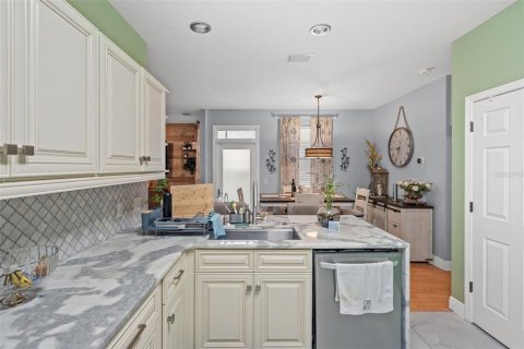 Casa en venta en Zephyrhills, Florida, 3 dormitorios, 138.61 m2 № 2330078 - foto 16