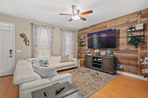 Casa en venta en Zephyrhills, Florida, 3 dormitorios, 138.61 m2 № 2330078 - foto 8