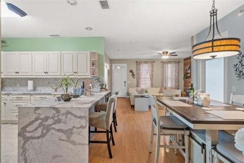 Casa en venta en Zephyrhills, Florida, 3 dormitorios, 138.61 m2 № 2330078 - foto 18