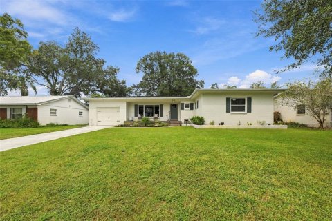 House in Tampa, Florida 3 bedrooms, 123.19 sq.m. № 2396371 - photo 7