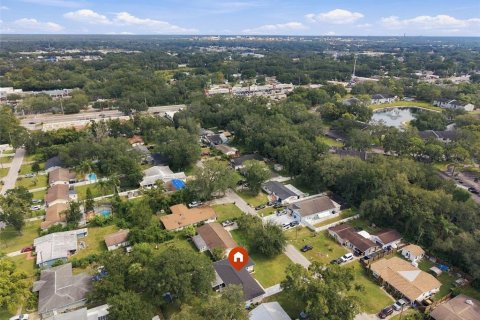 House in Tampa, Florida 3 bedrooms, 123.19 sq.m. № 2396371 - photo 5