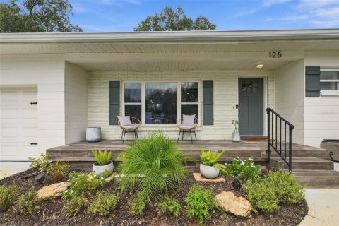 House in Tampa, Florida 3 bedrooms, 123.19 sq.m. № 2396371 - photo 10