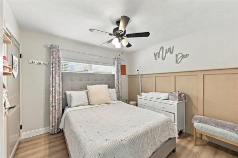 House in Tampa, Florida 3 bedrooms, 123.19 sq.m. № 2396371 - photo 25