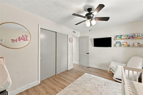 House in Tampa, Florida 3 bedrooms, 123.19 sq.m. № 2396371 - photo 30