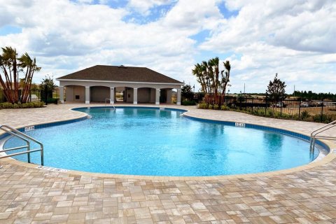 Villa ou maison à vendre à Haines City, Floride: 4 chambres, 164.99 m2 № 2094927 - photo 15