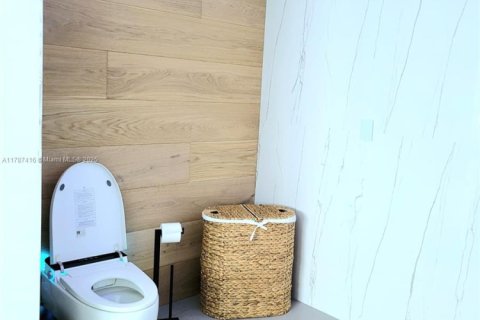 Купить виллу или дом в Хомстед, Флорида 6 спален, 407.84м2, № 2048608 - фото 12