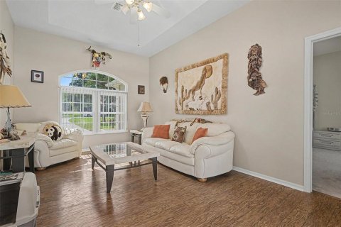 Casa en venta en Spring Hill, Florida, 4 dormitorios, 259.38 m2 № 2157339 - foto 8