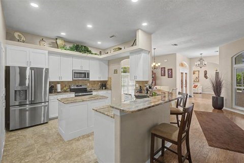 Casa en venta en Spring Hill, Florida, 4 dormitorios, 259.38 m2 № 2157339 - foto 13