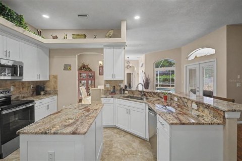 Casa en venta en Spring Hill, Florida, 4 dormitorios, 259.38 m2 № 2157339 - foto 14