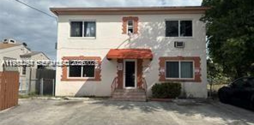 Дом в Майами, Флорида 1 спальня, 51.1м2 № 2045486