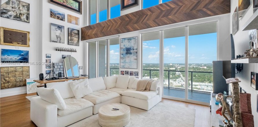 Condo in Miami, Florida, 2 bedrooms  № 2002583