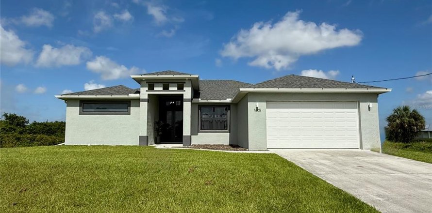 Villa ou maison à Lehigh Acres, Floride 3 chambres, 175.77 m2 № 1885899