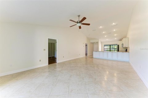 House in Sarasota, Florida 2 bedrooms, 128.21 sq.m. № 2304541 - photo 7