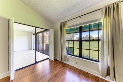 House in Sarasota, Florida 2 bedrooms, 128.21 sq.m. № 2304541 - photo 24