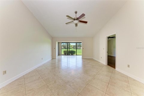 House in Sarasota, Florida 2 bedrooms, 128.21 sq.m. № 2304541 - photo 10