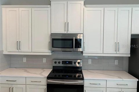 House in Kissimmee, Florida 10 bedrooms, 480.3 sq.m. № 1849929 - photo 11