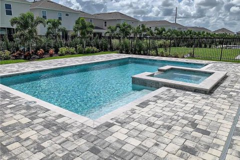 House in Kissimmee, Florida 10 bedrooms, 480.3 sq.m. № 1849929 - photo 4