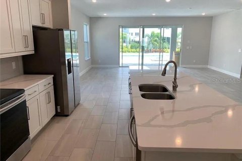 House in Kissimmee, Florida 10 bedrooms, 480.3 sq.m. № 1849929 - photo 13