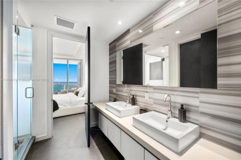 Copropriété à vendre à Miami, Floride: 2 chambres, 139.17 m2 № 1699305 - photo 19