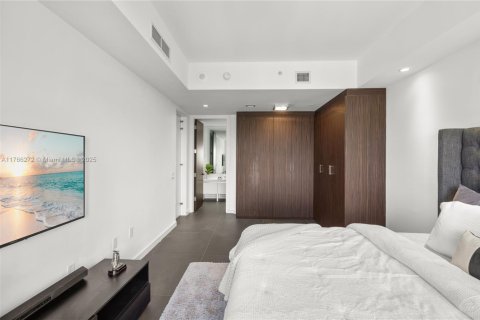 Copropriété à vendre à Miami, Floride: 2 chambres, 139.17 m2 № 1699305 - photo 24