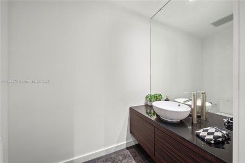 Copropriété à vendre à Miami, Floride: 2 chambres, 139.17 m2 № 1699305 - photo 26