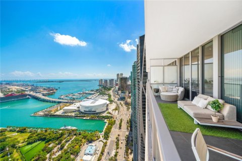 Copropriété à vendre à Miami, Floride: 2 chambres, 139.17 m2 № 1699305 - photo 17