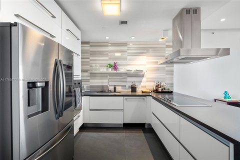 Copropriété à vendre à Miami, Floride: 2 chambres, 139.17 m2 № 1699305 - photo 10