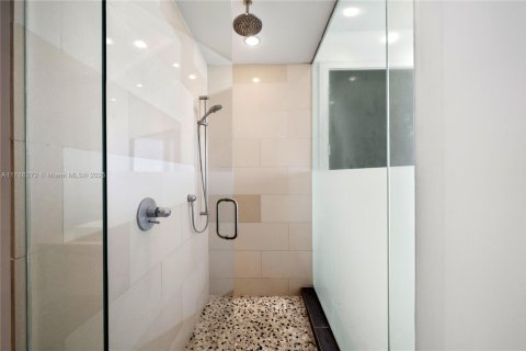 Copropriété à vendre à Miami, Floride: 2 chambres, 139.17 m2 № 1699305 - photo 20