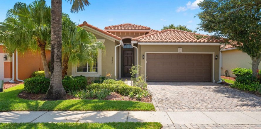 Casa en Vero Beach, Florida 3 dormitorios, 176.24 m2 № 2243826