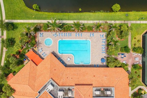 Casa en venta en Vero Beach, Florida, 3 dormitorios, 176.24 m2 № 2243826 - foto 2