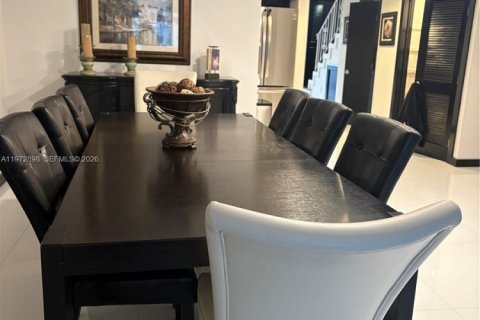 Adosado en venta en North Miami, Florida, 2 dormitorios, 152.36 m2 № 2033183 - foto 9