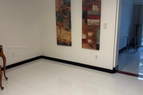 Adosado en venta en North Miami, Florida, 2 dormitorios, 152.36 m2 № 2033183 - foto 10