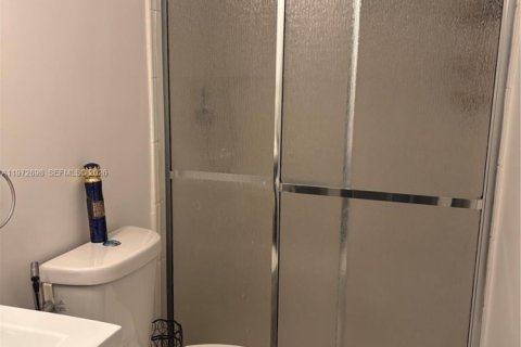 Adosado en venta en North Miami, Florida, 2 dormitorios, 152.36 m2 № 2033183 - foto 14