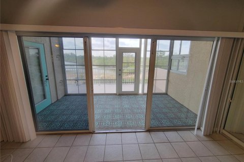 Condominio en alquiler en Saint Petersburg, Florida, 2 dormitorios, 111.95 m2 № 1908453 - foto 4