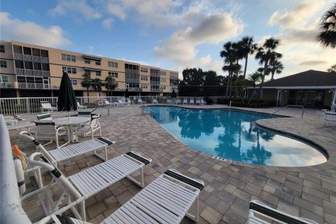 Condominio en alquiler en Saint Petersburg, Florida, 2 dormitorios, 111.95 m2 № 1908453 - foto 28