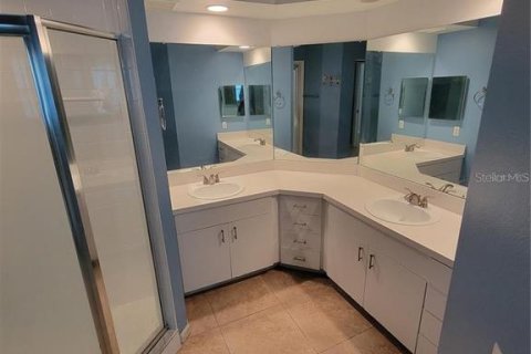 Condominio en alquiler en Saint Petersburg, Florida, 2 dormitorios, 111.95 m2 № 1908453 - foto 13