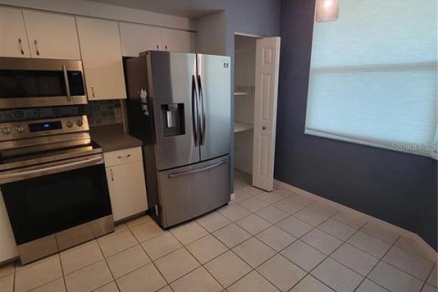 Condominio en alquiler en Saint Petersburg, Florida, 2 dormitorios, 111.95 m2 № 1908453 - foto 8