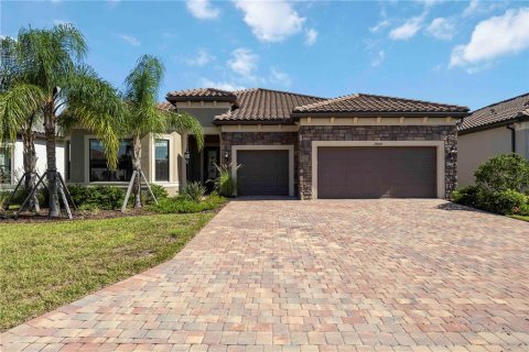 Casa en alquiler en Bradenton, Florida, 3 dormitorios, 268.77 m2 № 1847217 - foto 1