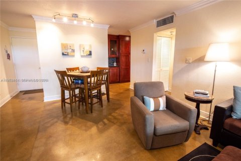 Condo in Fort Lauderdale, Florida, 1 bedroom  № 2042029 - photo 10
