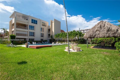Condo in Fort Lauderdale, Florida, 1 bedroom  № 2042029 - photo 28