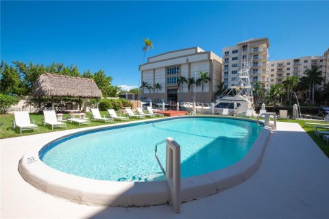 Condo in Fort Lauderdale, Florida, 1 bedroom  № 2042029 - photo 7