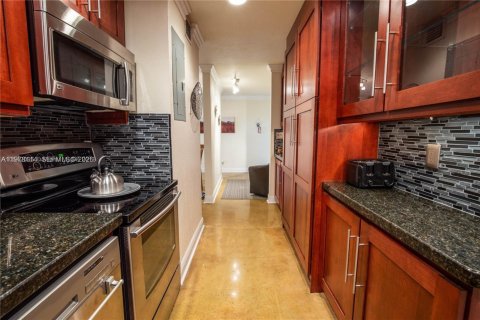 Condo in Fort Lauderdale, Florida, 1 bedroom  № 2042029 - photo 14