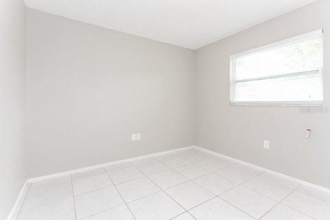 Villa ou maison à louer à Cape Coral, Floride: 3 chambres, 120.31 m2 № 1918010 - photo 4