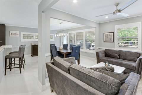 Купить виллу или дом в Уилтон-Мэнорс, Флорида 3 спальни, 124.86м2, № 2154217 - фото 6
