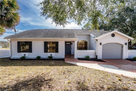 Casa en venta en Ocala, Florida, 3 dormitorios, 118.36 m2 № 1525628 - foto 1