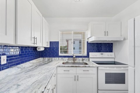 Купить кондоминиум в Брейдентон, Флорида 6 комнат, 77.29м2, № 1567753 - фото 9