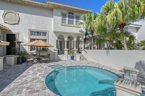 House in Sarasota, Florida 3 bedrooms, 233.28 sq.m. № 1759288 - photo 4