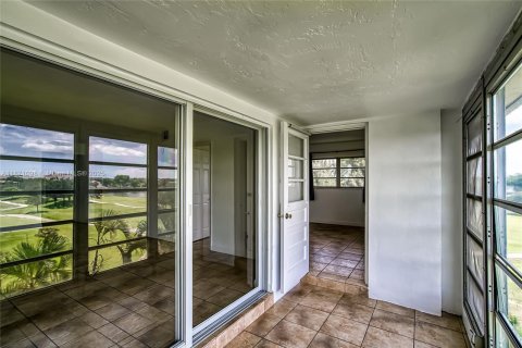 Condo in Davie, Florida, 2 bedrooms  № 1895640 - photo 25
