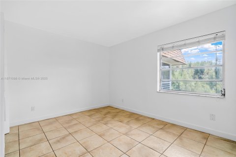 Condo in Davie, Florida, 2 bedrooms  № 1895640 - photo 14