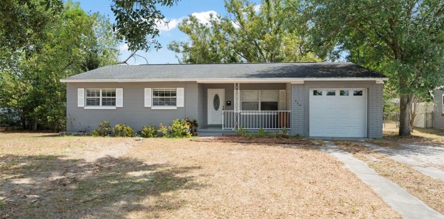 House in Orlando, Florida 3 bedrooms, 125.51 sq.m. № 1686684